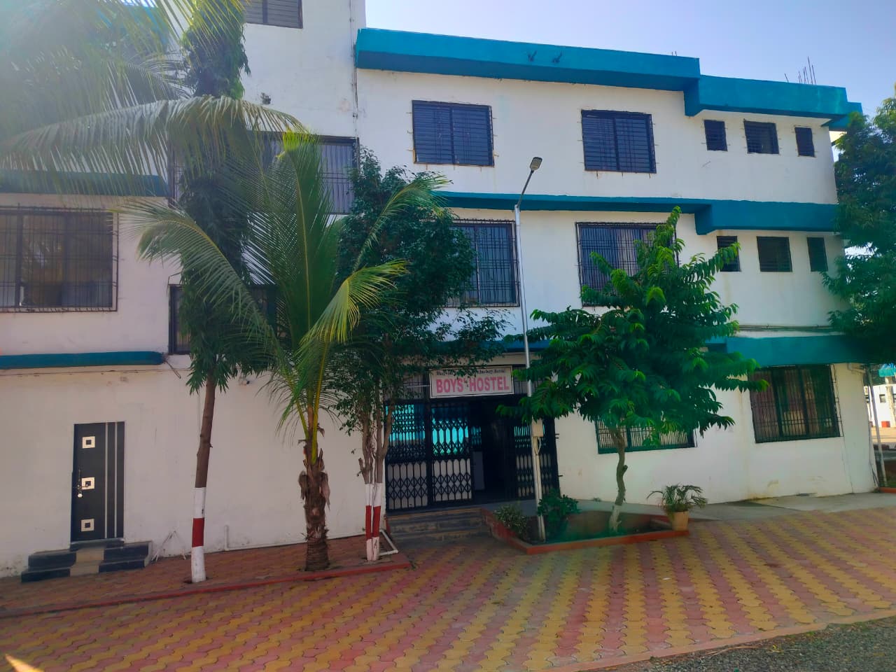 Campus Slide 10